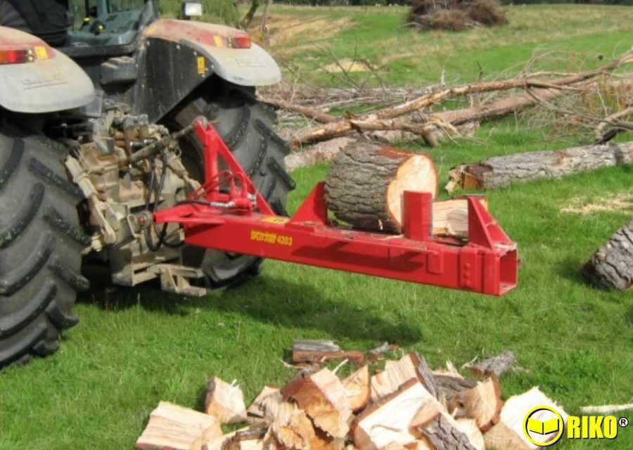 Riko UK SplitFire 4203 32 ton Log Splitter