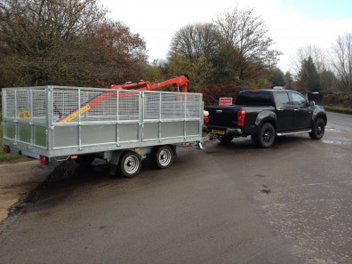 Fast tow trailers with cranes