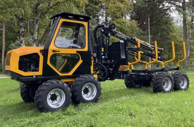 Kinetic 8X8 forestry forwarder. FETF12 compatible